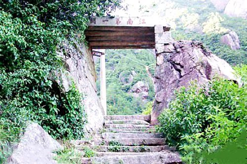 盘山古道有这样一条神秘的古道,它继承了丝绸之路、茶马古道之后